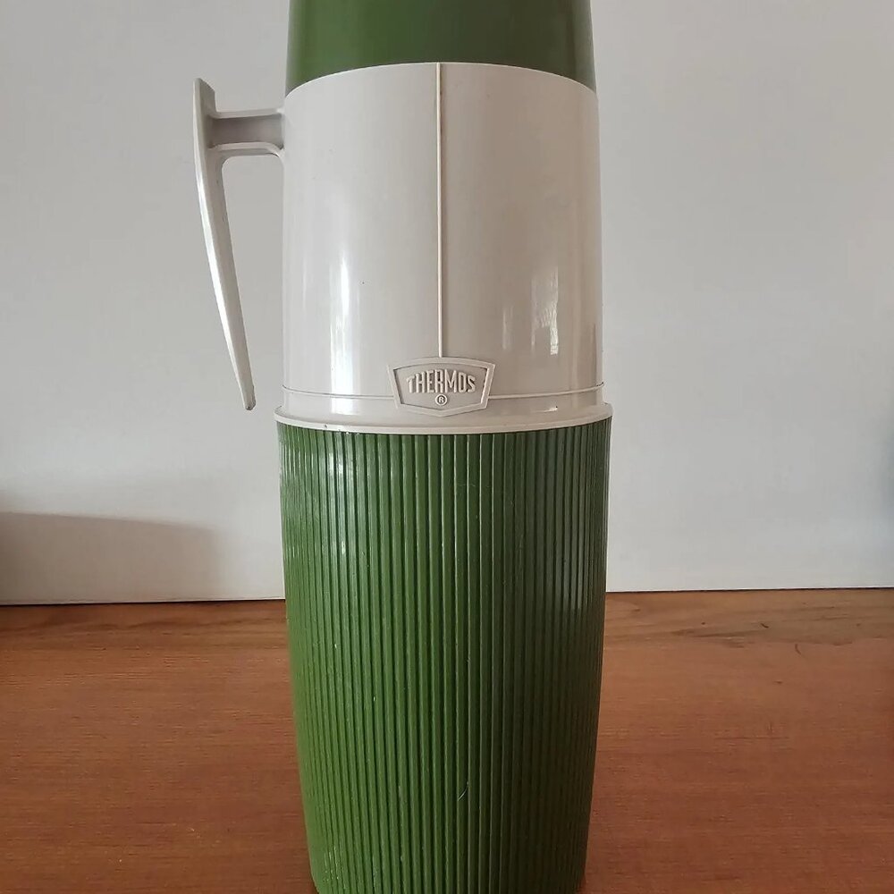 Vintage MCM Avocado Green 1 Quart Insulated Thermos
